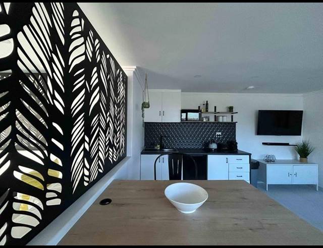 1 BEDROOM PROPERTY TO RENT IN BLOUBERGSTRAND